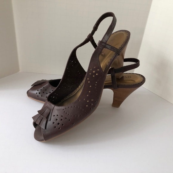 Seychelles - high heeled sling back in brown leather size 9 - Picture 1 of 5
